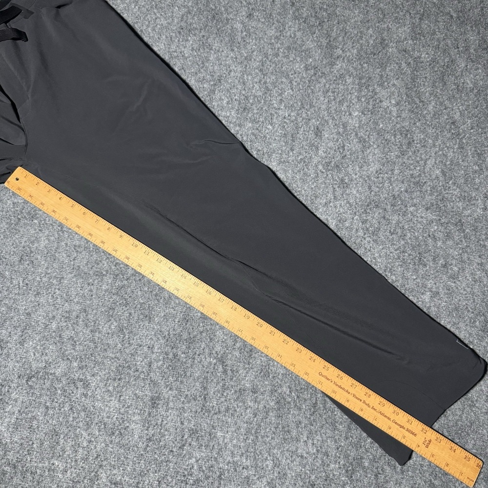 REI Cargo Hiking Pants Men's Size XL 34L Black Performance Stretch Belted Logo - Picture 12 of 14